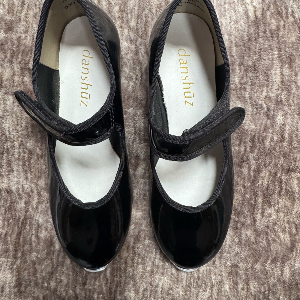 Danshuz  Shiny Black Tap Shoes